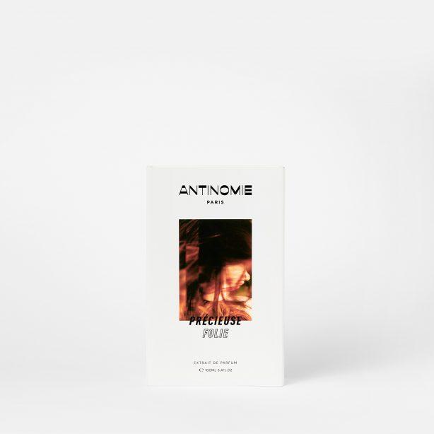 Un packaging minimaliste de parfums Antinomie